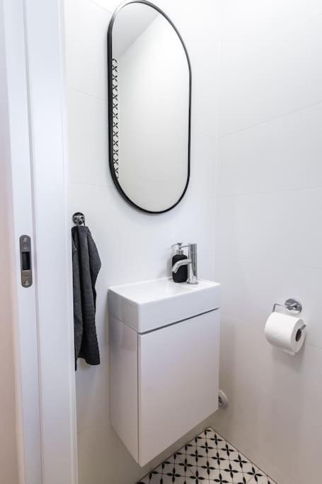 Myslbekova 5 Apartment Ostrava Ngoại thất bức ảnh
