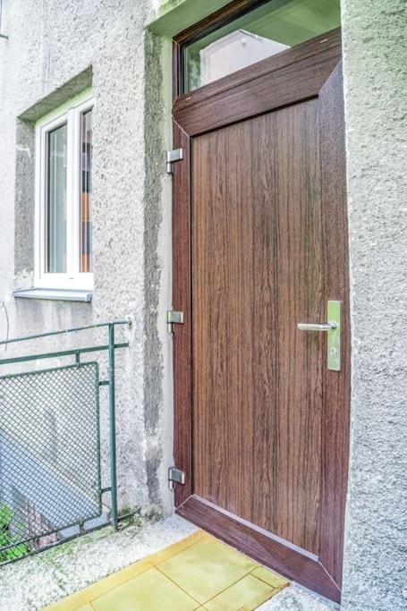 Myslbekova 5 Apartment Ostrava Ngoại thất bức ảnh
