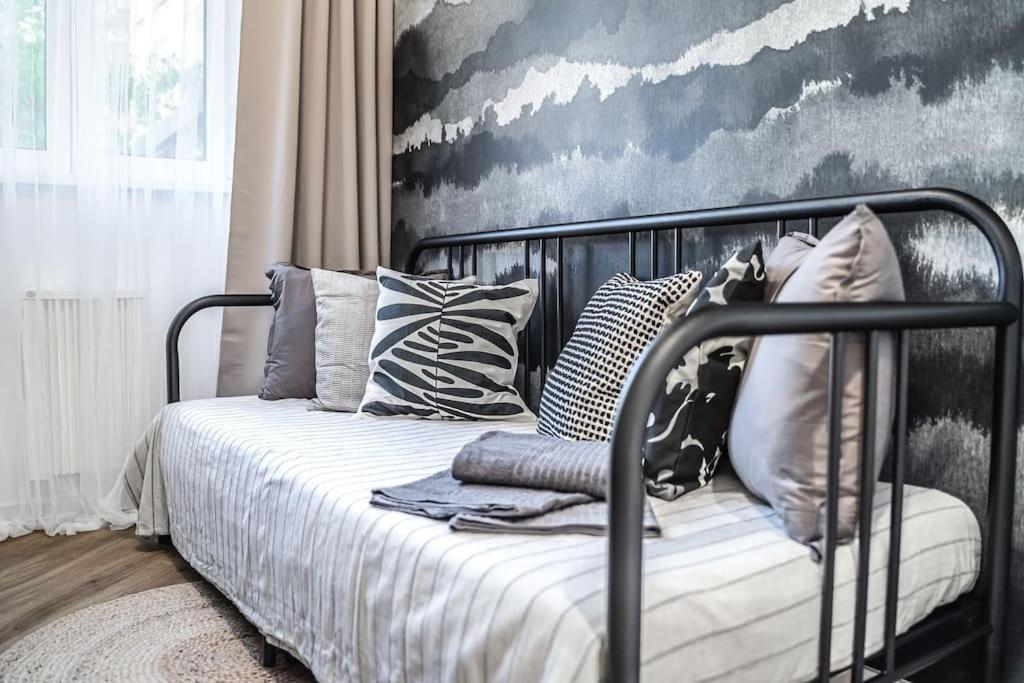 Myslbekova 5 Apartment Ostrava Ngoại thất bức ảnh